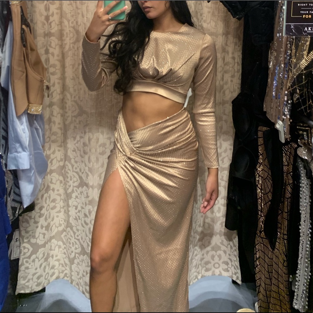 AKIRA NWT Golden Hour rhinestone top+ski